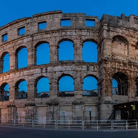 Arena View Apartment Pula